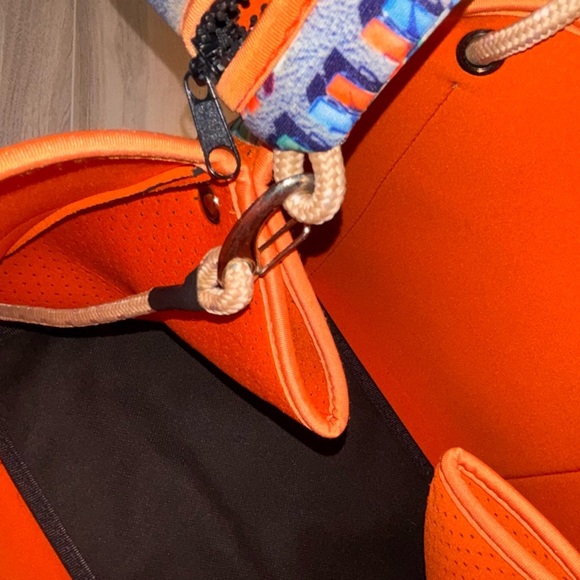 Ah•Dorned Lightweight Water Resistant Neoprene Bag - Picture 4 of 9